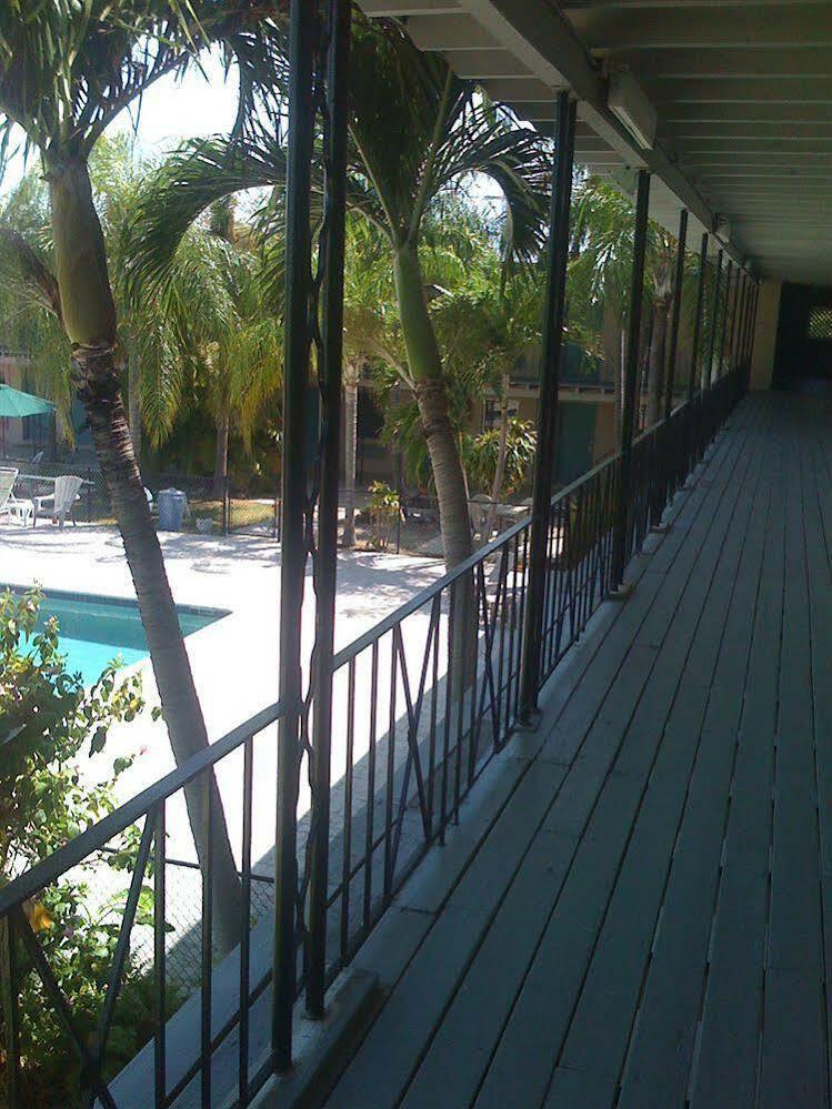 Key Largo Inn Buitenkant foto